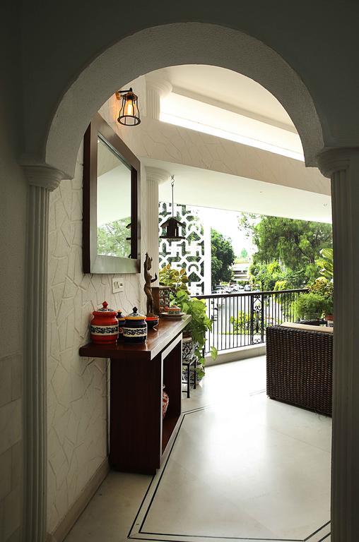 Ahuja Residency Golf Links Hotel New Delhi Exterior photo